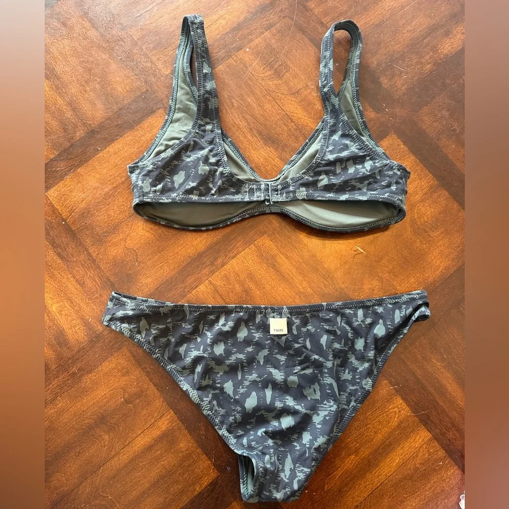 Vuori Dark Gray Patterned Bikini Set - Picture 2 of 2